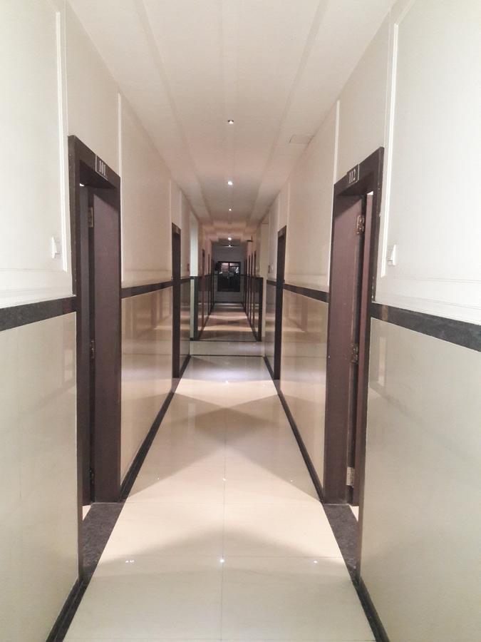 Hotel Naivedya Aurangabad  Buitenkant foto